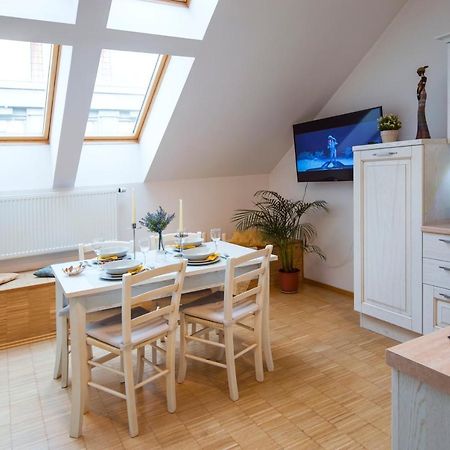 Modern Apartment Charvatova براغ المظهر الخارجي الصورة