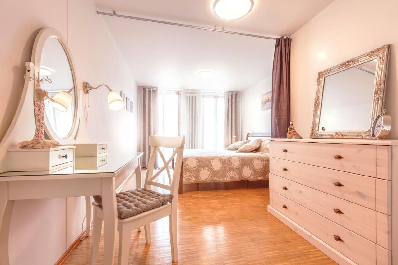 Modern Apartment Charvatova براغ المظهر الخارجي الصورة