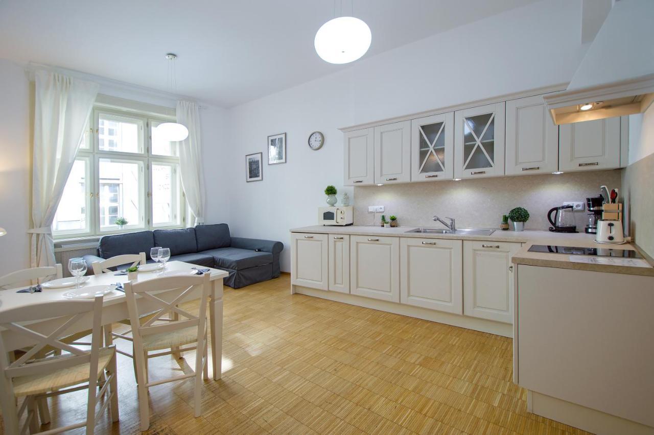 Modern Apartment Charvatova براغ المظهر الخارجي الصورة