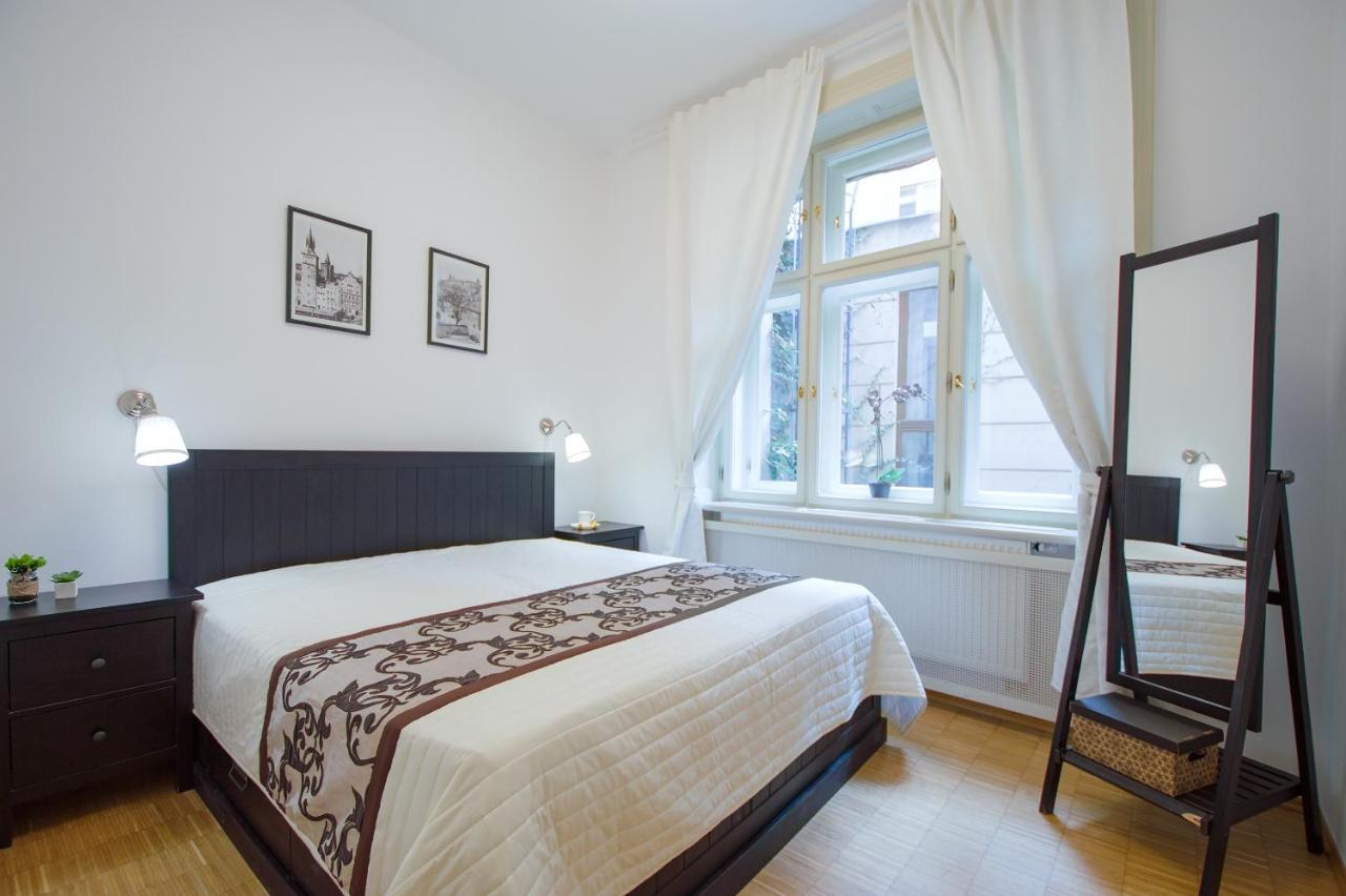 Modern Apartment Charvatova براغ المظهر الخارجي الصورة