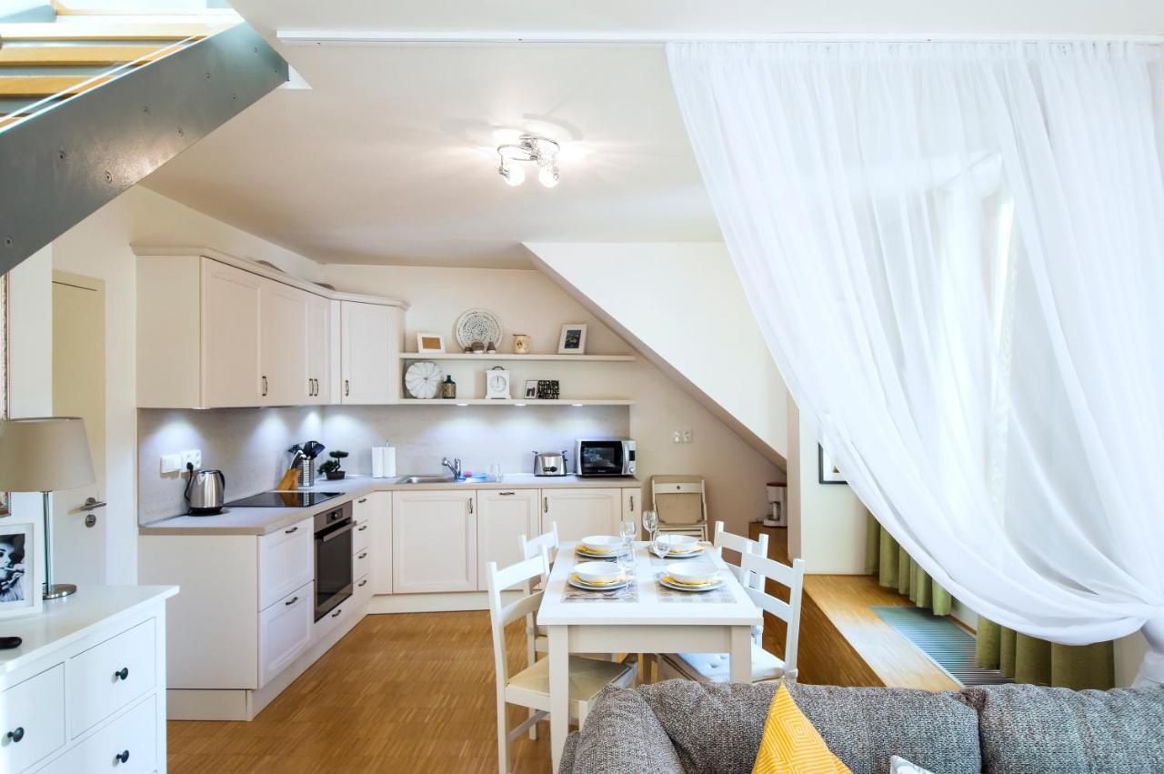 Modern Apartment Charvatova براغ المظهر الخارجي الصورة